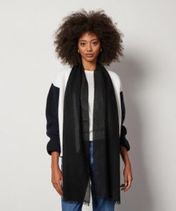 Taralawrence.shopbb2d448d16 2