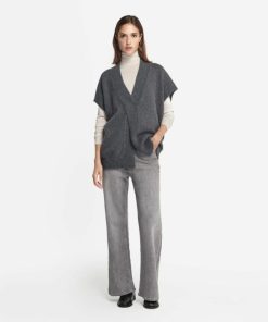 Taralawrence.shopbc080d2882 1