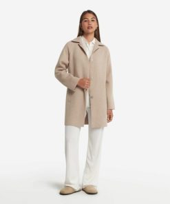 Taralawrence.shopbd1f94d65d 1