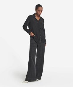 Taralawrence.shopbf0062c2e3 1