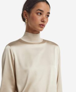 Taralawrence.shopbfa8d90a44 4