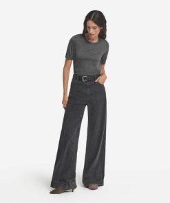 Taralawrence.shopc0c2a1db8f 1