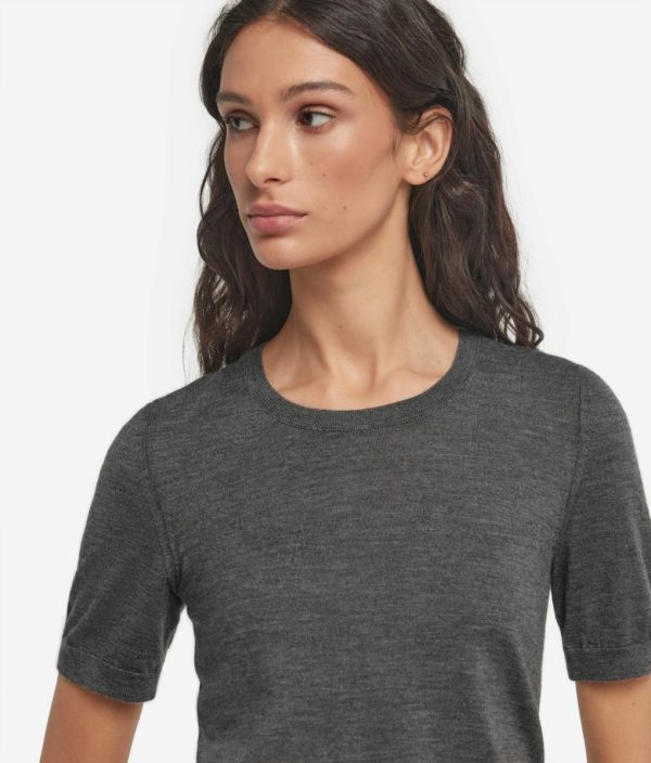 Taralawrence.shopc0c2a1db8f 4