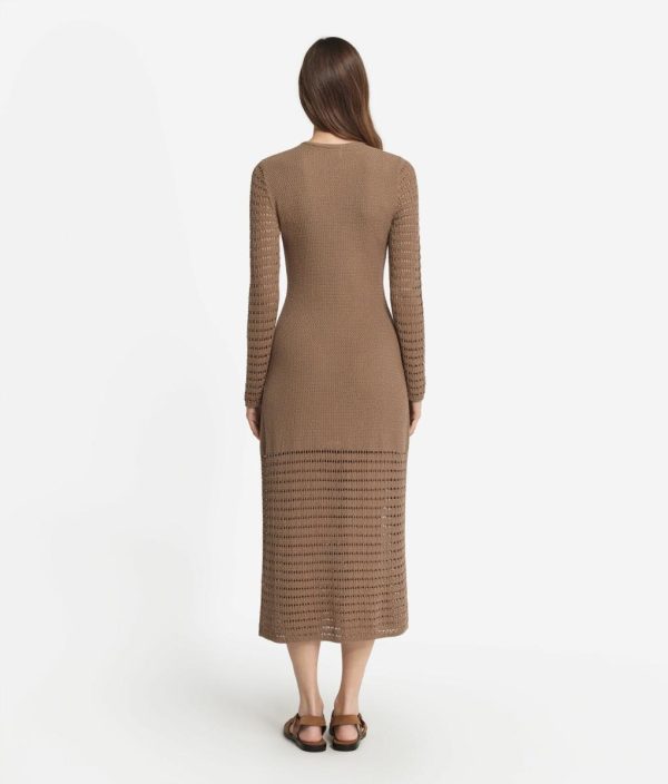 Taralawrence.shopc848264549 3