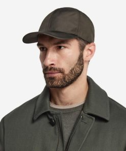 Taralawrence.shope0949c1a50 2