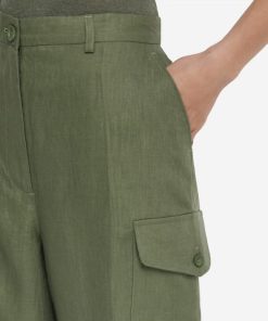 Taralawrence.shope0cb77af8e 4