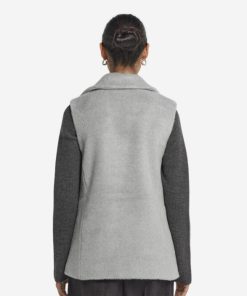 Taralawrence.shope130b7fc9b 3