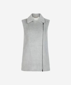 Taralawrence.shope130b7fc9b 5