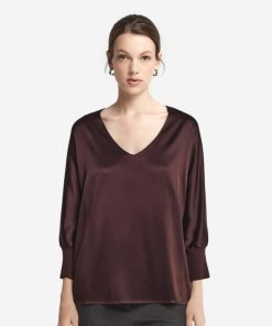 Taralawrence.shope2ce2445ad 2