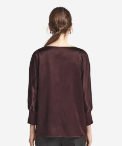 Taralawrence.shope2ce2445ad 3