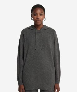 Taralawrence.shope2d86b2268 2