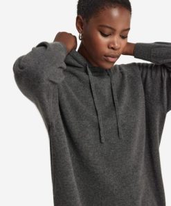 Taralawrence.shope2d86b2268 4