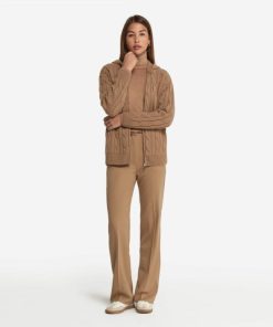 Taralawrence.shope2f718c72f 1