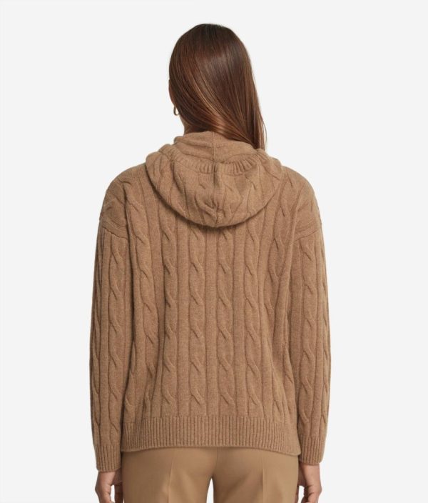 Taralawrence.shope2f718c72f 3