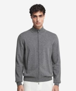 Taralawrence.shope30560f9c2 2