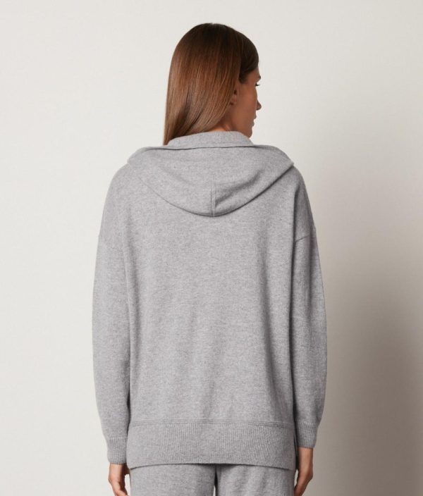 Taralawrence.shope4480a1ccf 3