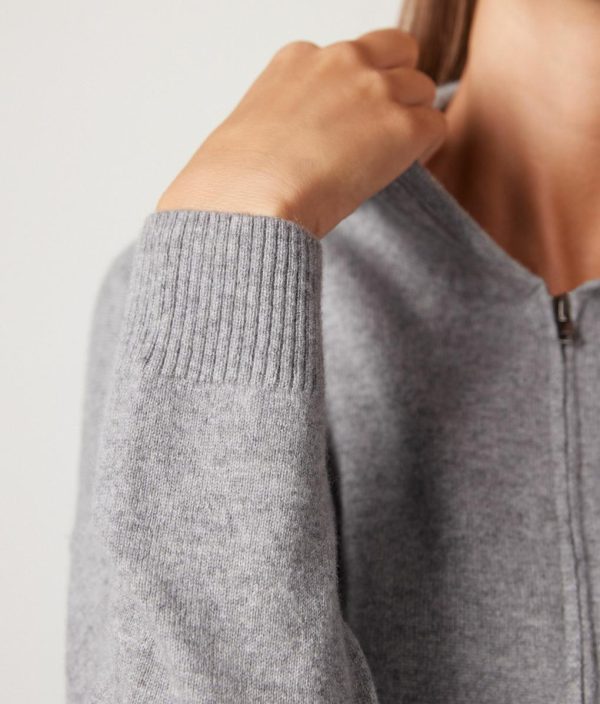 Taralawrence.shope4480a1ccf 4