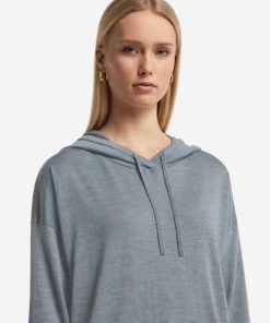 Taralawrence.shope601c835a9 4