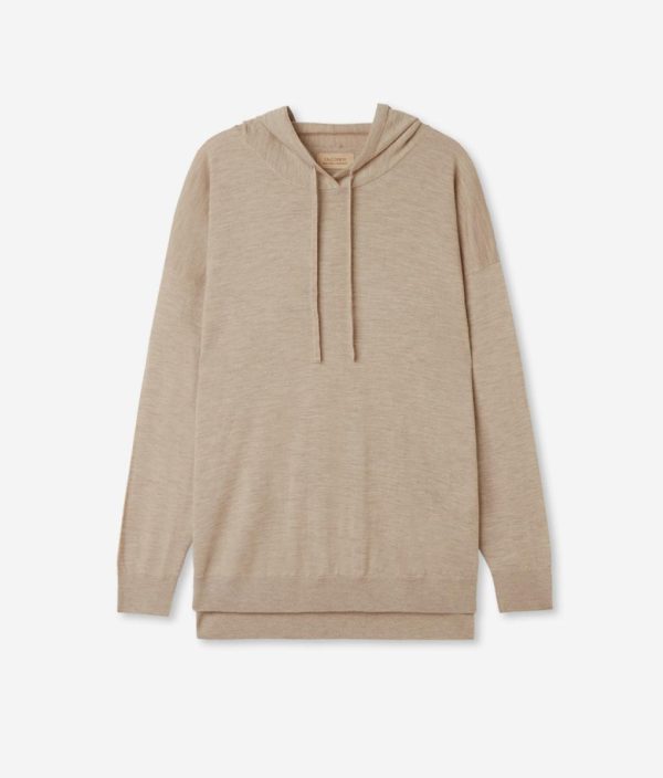 Taralawrence.shope7038610c7 5