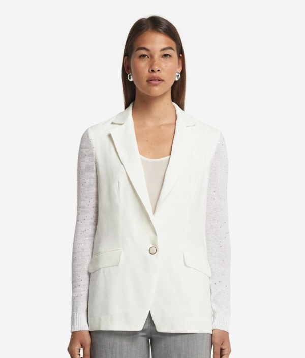 Taralawrence.shope8cfaed04b 2