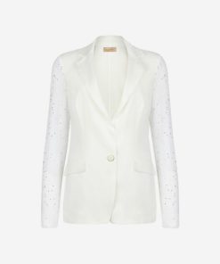 Taralawrence.shope8cfaed04b 5