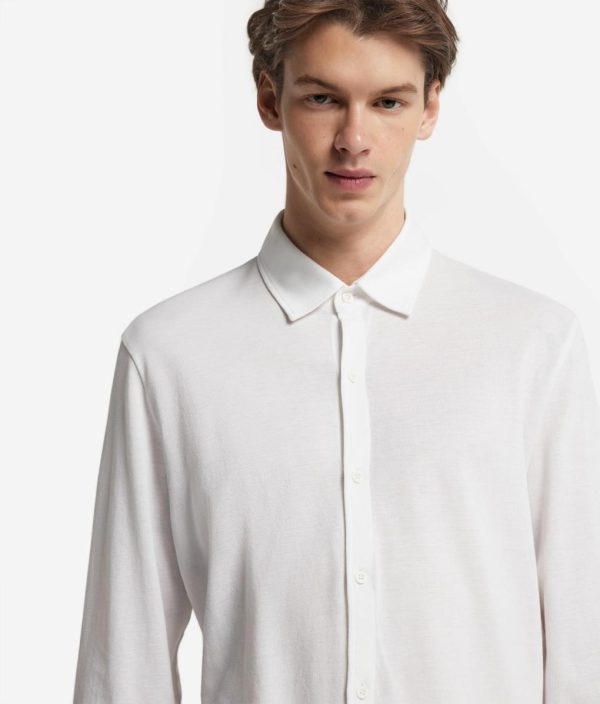 Taralawrence.shope96fb3c491 4