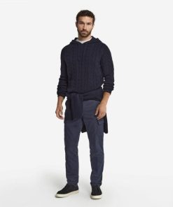 Taralawrence.shope9fcec0ec1 1