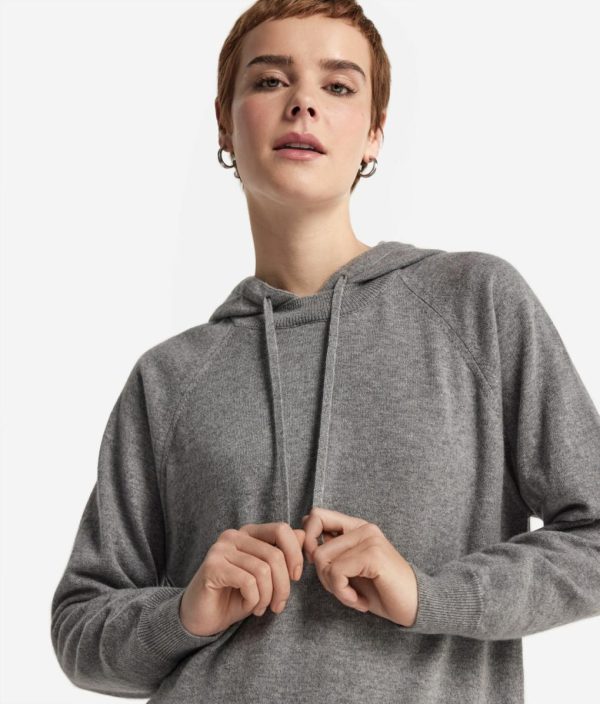 Taralawrence.shopeabbdfd92c 4