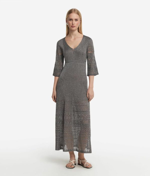 Taralawrence.shopeabccf977e 1