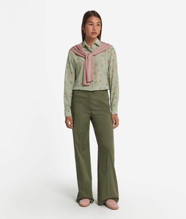 Taralawrence.shopeb9fe3c777 1