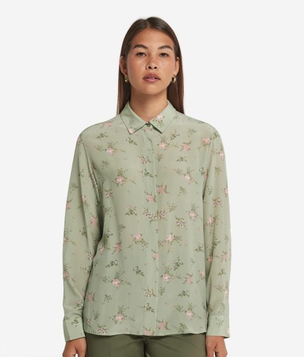 Taralawrence.shopeb9fe3c777 2