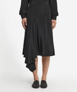 Taralawrence.shopeee996b579 2