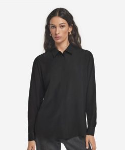 Taralawrence.shopf00547fd86 2