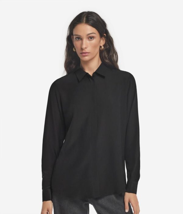 Taralawrence.shopf00547fd86 2