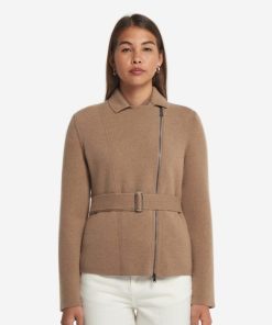 Taralawrence.shopf02888fd39 2