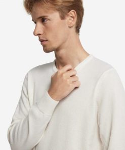 Taralawrence.shopf0940c5818 4