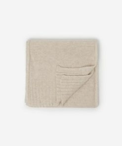 Taralawrence.shopf80f59981d 4