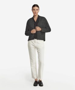 Taralawrence.shopf963dbb4a6 1