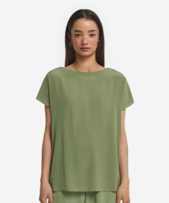 Taralawrence.shopfb2f3b319f 2