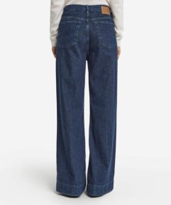 Taralawrence.shopfe3b2cb4d9 3