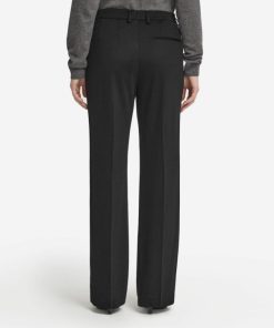 Taralawrence.shopfe83700357 3